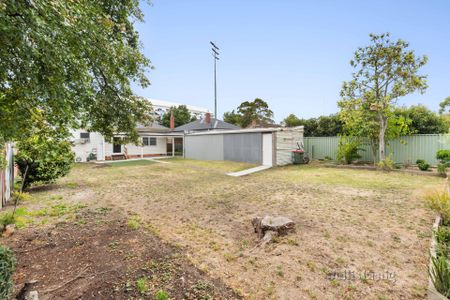 33 White Avenue, Wendouree - Photo 5