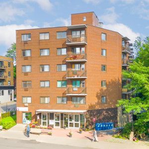 1 Bedroom 1 Bathroom - 5450 Chemin Queen-Mary, Montréal - Photo 3