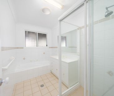 Modern, pristine, low maintenance and inviting - Photo 6