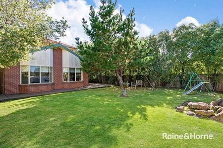Spacious Retreat - Photo 5