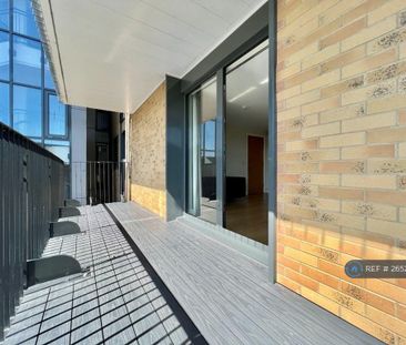 2 bedroom flat to rent - Photo 4