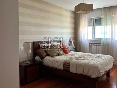 3 room luxury Flat for rent in Estadio do Dragao, Porto, Distrito do Porto - Photo 4