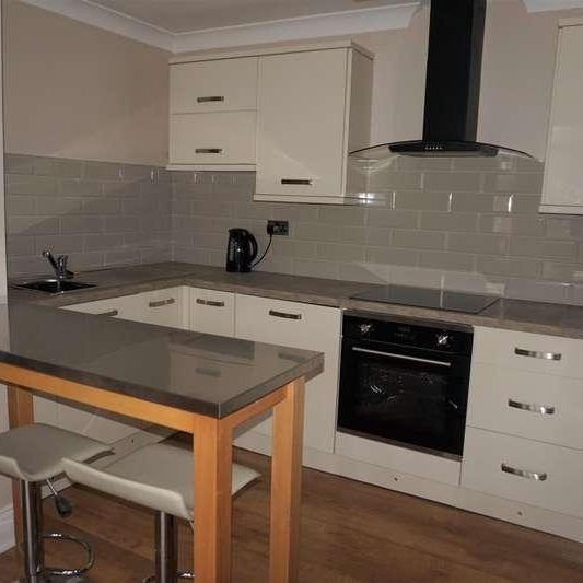 Grosvenor Road, Prenton, CH43 - Photo 1