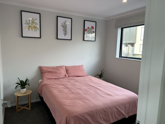 Unit 5, 73 Hobsonville Point Road, Hobsonville, Auckland - Photo 1