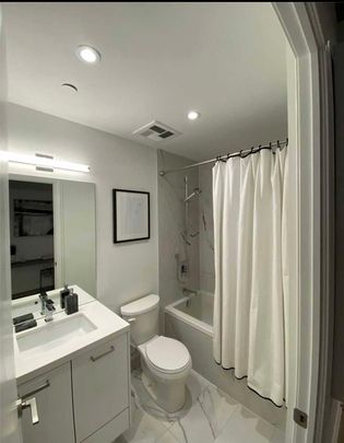 For Lease - 608 Richmond Street Unit# 417, Toronto, Ontario - Photo 1