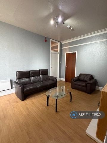 1 bedroom flat to rent - Photo 2