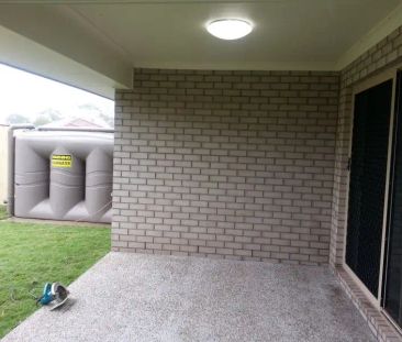 “2 Bedroom Unit Located in Quiet Cul-de-Sac” - Photo 3