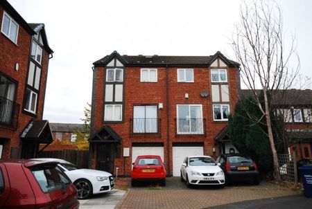 7 Bed - Starbeck Mews, Sandyford - Photo 3