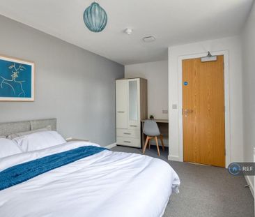 1 bedroom in a house share to rent - Photo 6