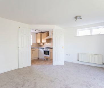 Valentin Court, Pinewood Drive, Cheltenham GL51 0GN - Photo 5