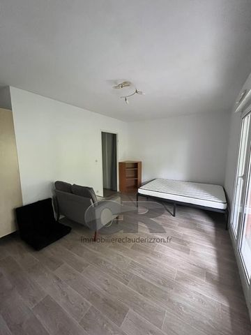 Location Appartement 1 pièce 27m² VANDOEUVRE LES NANCY 54500 - Photo 2