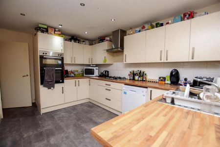 6 bedroom house to rent - Photo 5