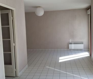 Location Appartement 1 pièce 37m² TOURS 37000 - Photo 3