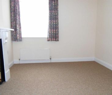 2 bedroom maisonette to rent - Photo 5