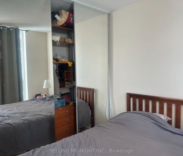 Zip Condos and Lofts , #1701 - Photo 4