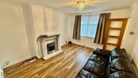 3 bedroom house to rent - Photo 2