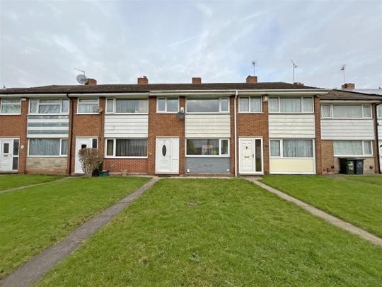 3 bedroom Terraced House to rent - Photo 1