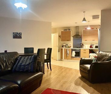 Room in a Shared Flat, Lochend Park View, EH7 - Photo 1