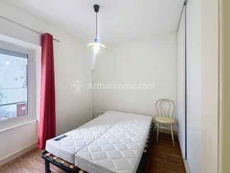 Location Maison 3 pièces 36m² LES MARTRES DE VEYRE 63730 - Photo 2