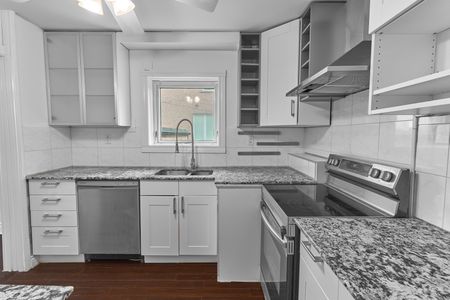 For Lease - 135 Regina Avenue, Toronto, Ontario - Photo 2