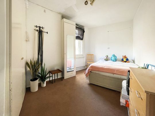 1 Bedroom Flat - Photo 1