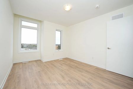 Condo Townhouse For Lease | X8454870 - Photo 3