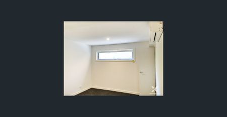 Contemporary Comfort in a Quiet Brunswick West Setting - Photo 3