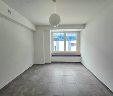 Appartement met 3 slaapkamers + parkeerplaats in hartje Hasselt - Photo 6