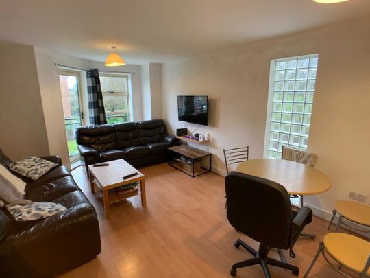 Fountayne House, Lawrence Square - P10023 - Photo 1