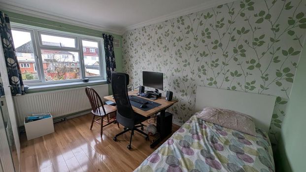 4 bedroom terraced house to rent - Photo 1