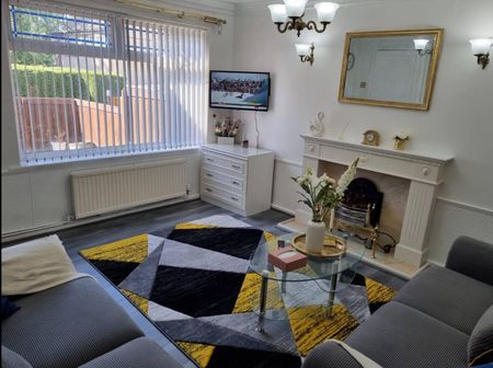 2 Bed End Terrace, Cromwell Street, LS9 - Photo 3