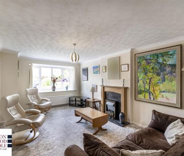 4 bedroom detached house to rent - Photo 2