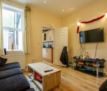 7 bedroom house to rent - Photo 1