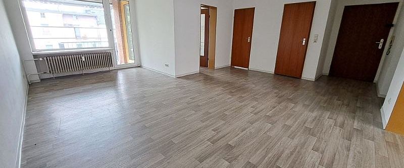 Mit Balkon! Individuelle 3-Zimmer-Wohnung in Bremerhaven-Lehe - Foto 1