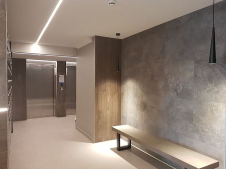 Nearly new one bedroom apartment - Photo 5