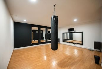 4 Bedroom House with swimming pool, Quinta da Beloura, Sintra