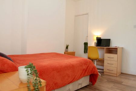 Avenue Road Extension (3 bed) - Photo 4