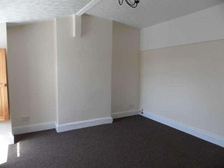 Festing Grove, Southsea, PO4 - Photo 3