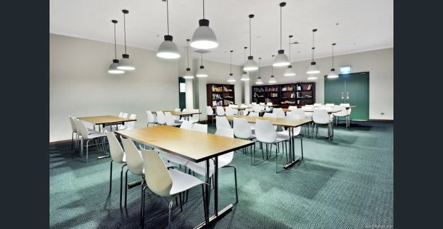 RENOVATED STUDIO +AC AT BROADWAY - Photo 1