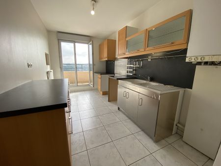 Location Appartement 3 pièces 74m² LYON 9ème - Photo 4