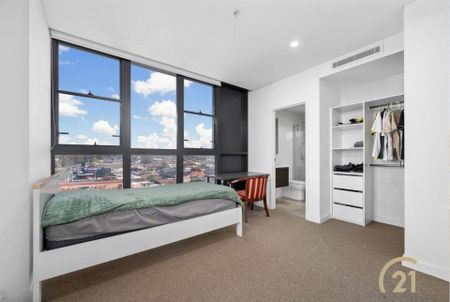 Spacious Modern 2 Bedroom Apartment in Prime Liverpool CBD Location! - Photo 2