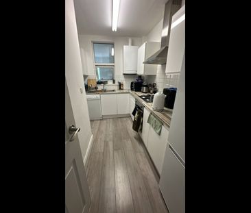 Room in a Shared House, Babington Road, NW4 - Photo 6