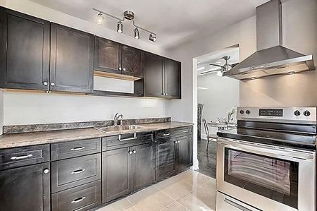 For Lease - 167 Septonne Avenue Unit# Main Fl, Newmarket, Ontario - Photo 4