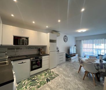 Location Appartement 3 pièces 57m² NICE 06300 - Photo 5