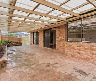 17A Godbold Close - Photo 1