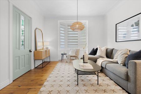 For Lease - 40 Emerald Street, Hamilton, Ontario - Photo 2