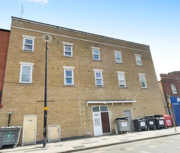 1 bed flat to rent in Church Street, Slough, SL1 - Photo 4