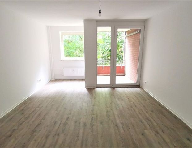 Nur für Senioren! Rollstuhlgerechte 2 Zi.Whg. mit Aufzug und Loggia - Foto 1