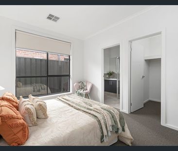 7 Heddle Street, Smithfield Plains, SA 5114 - Photo 1