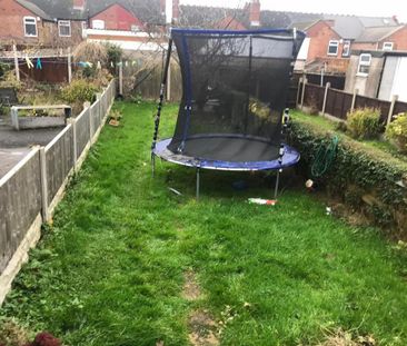 3 bedroom terraced house to rent - Photo 4